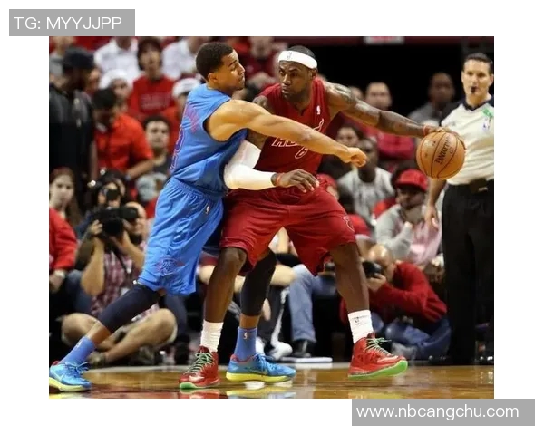 圣诞大战骑士与魔术激烈对决球迷期待精彩瞬间与绝佳表现